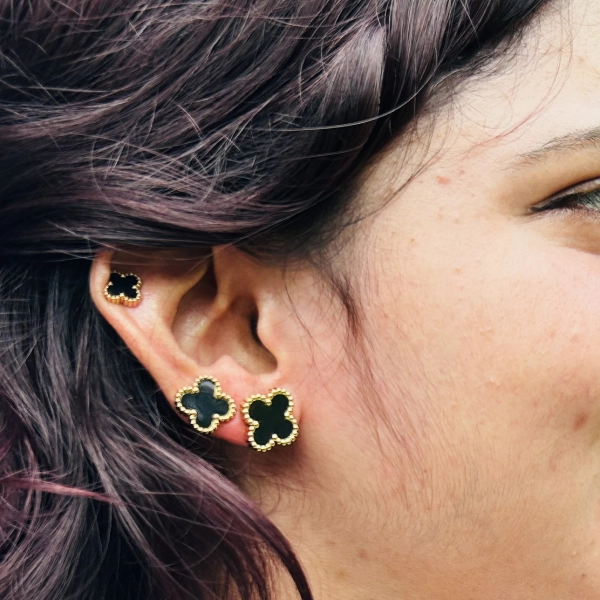 TRIPLE BLACK CLOVER STUD