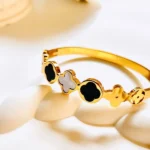 BLACK AND WHITE CLOVER