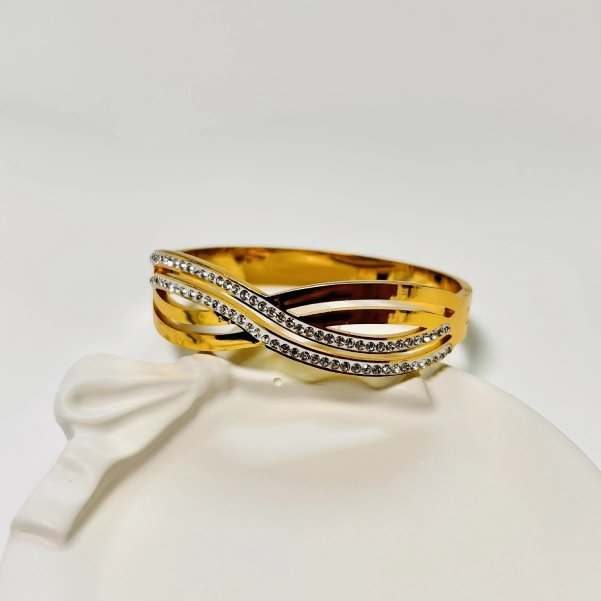 INFINITY BANGLE