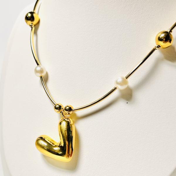 BEADED HEART STATEMENT