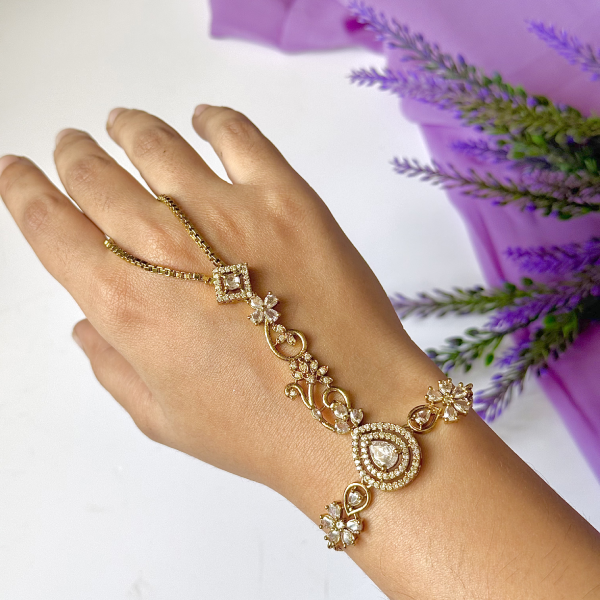 CROWN JEWEL HAND HARNESS