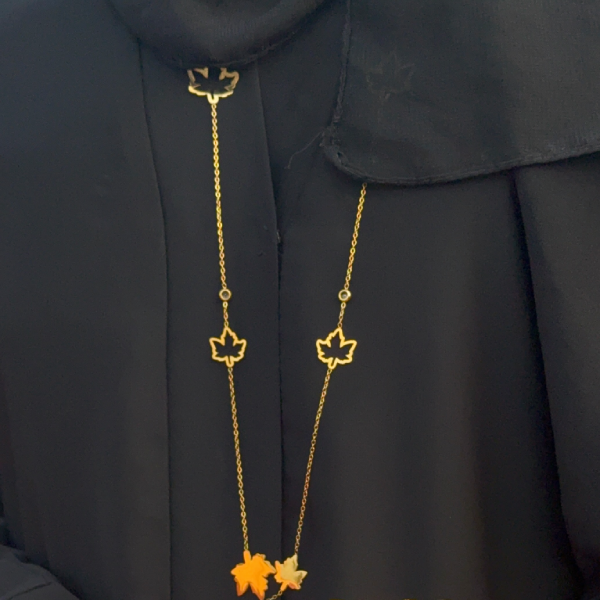 AUTUMN LEAF LONG CHAIN