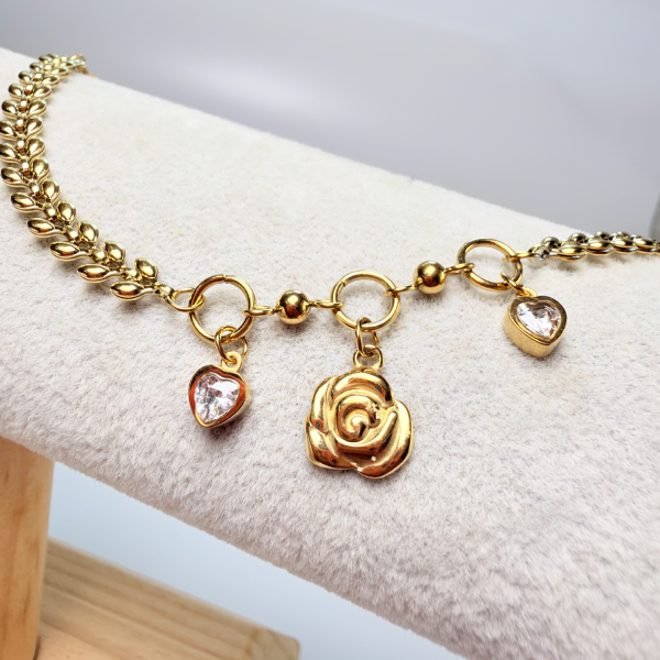ROSEVINE HEART BRACELET